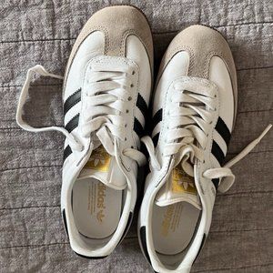 Women's Adidas Sneakers